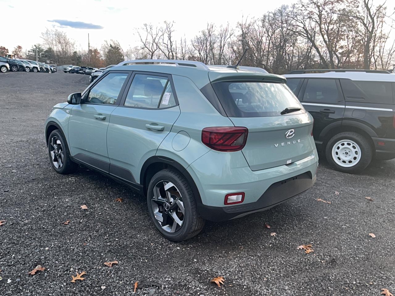 2025 Hyundai Venue Sel - Фото 3