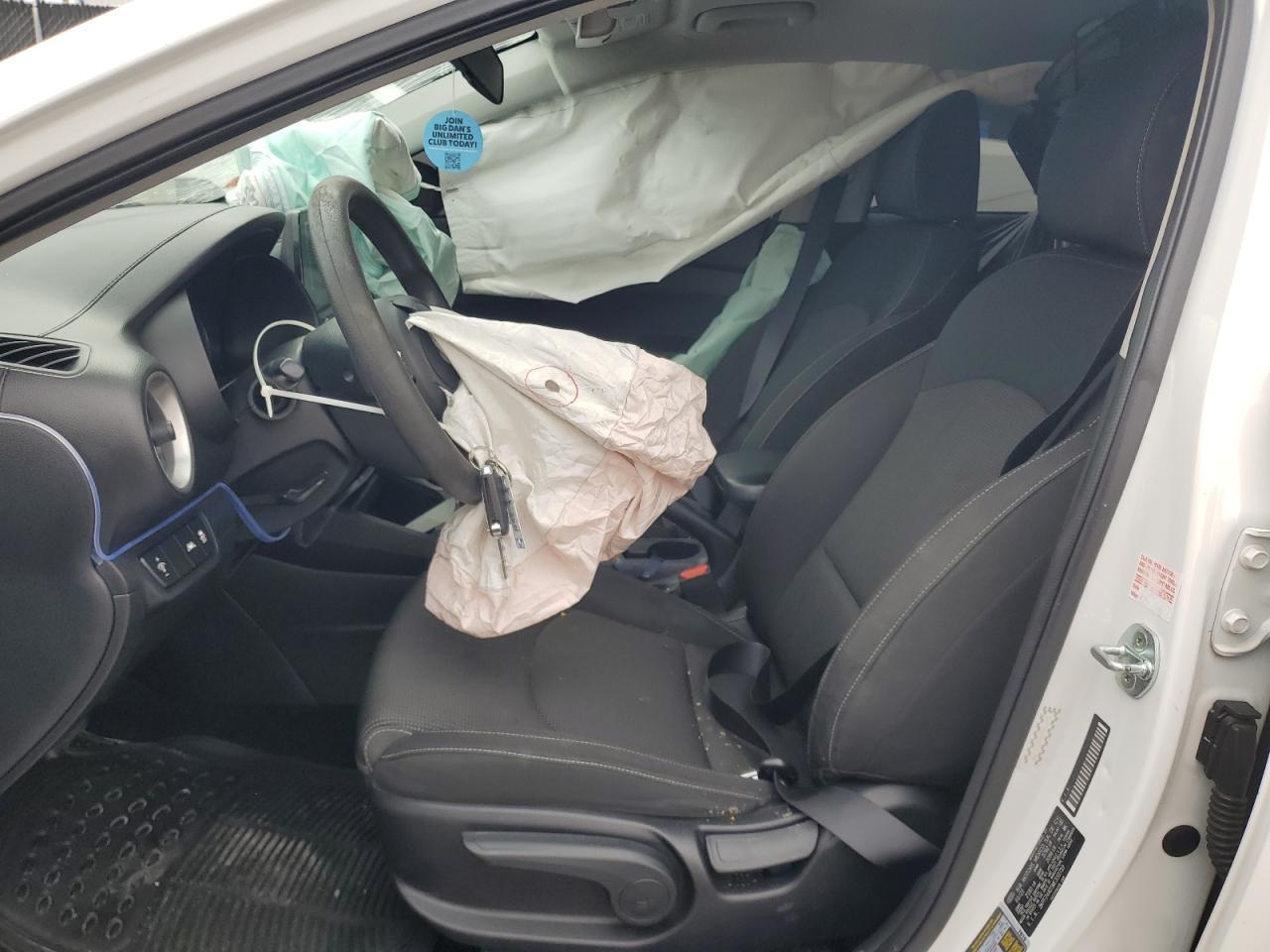 2021 Kia Forte Fe - Image 7