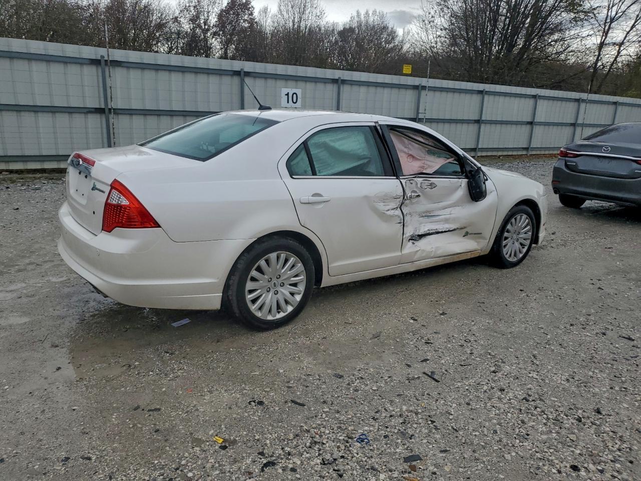 2012 Ford Fusion Hybrid - Фото 3