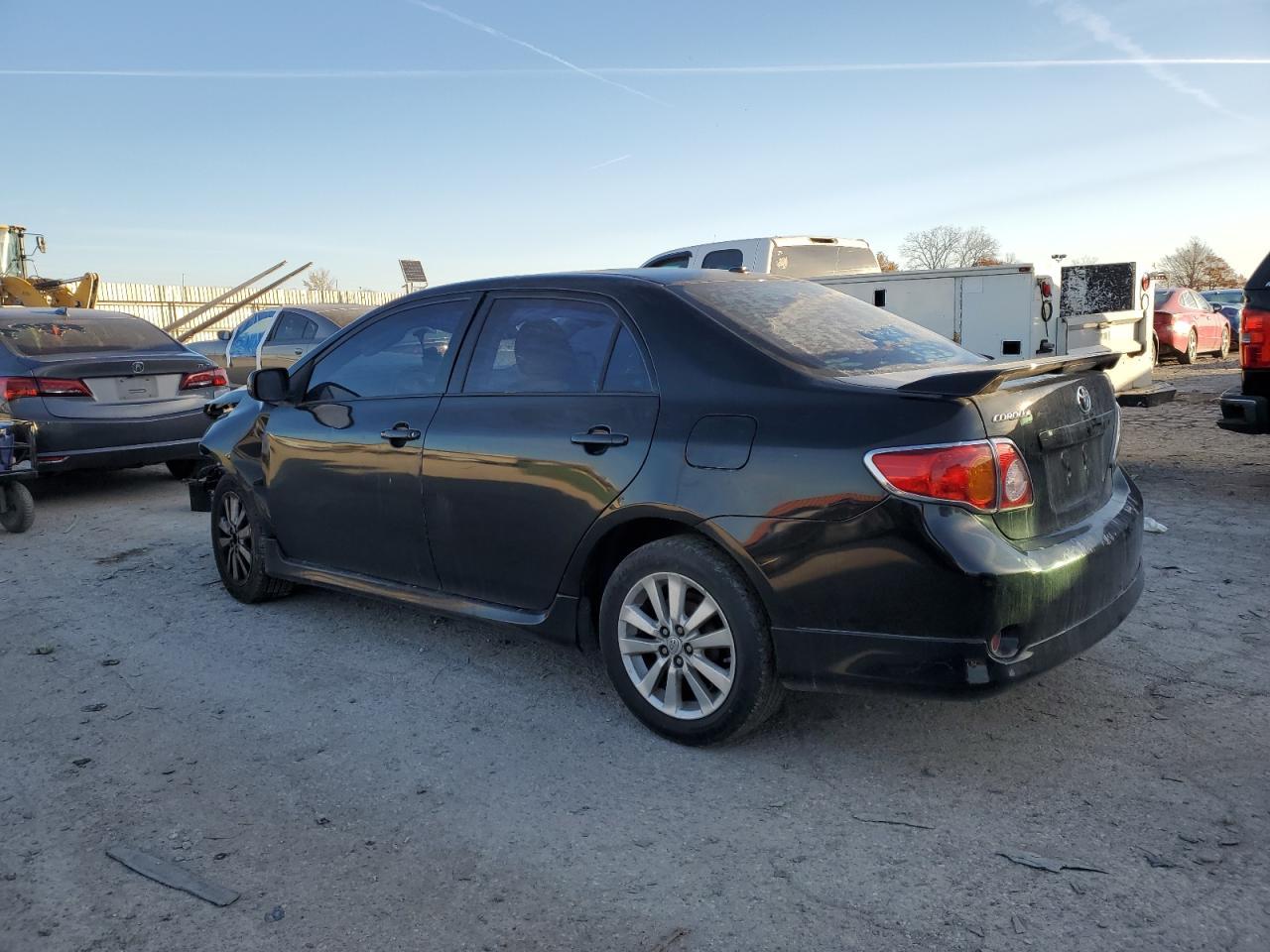 2010 Toyota Corolla Base - Фото 2