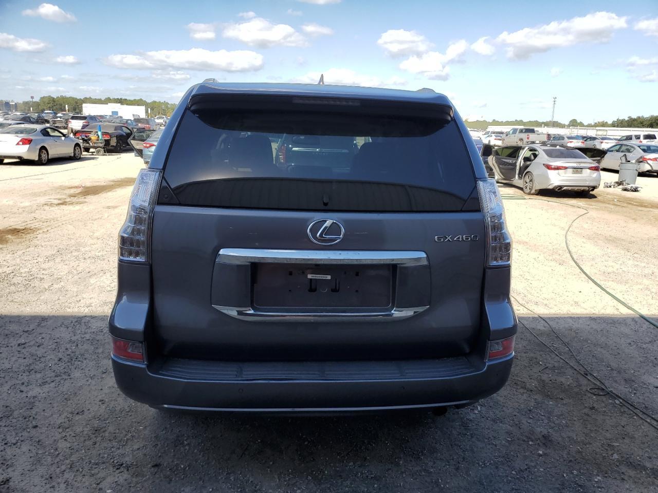 2017 Lexus Gx 460 - Image 6