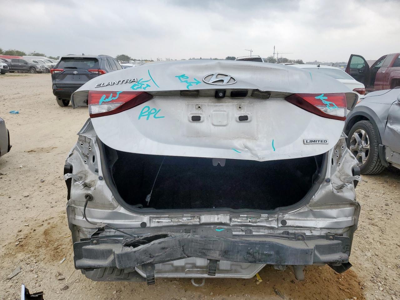 2014 Hyundai Elantra Se - Фото 6