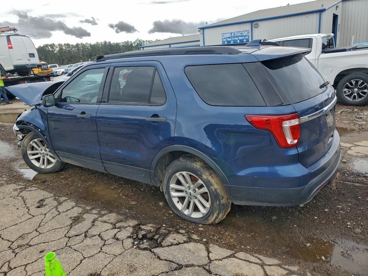 2017 Ford Explorer - Фото 2