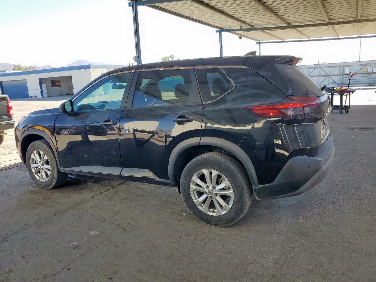 2023 Nissan Rogue S - Image 2