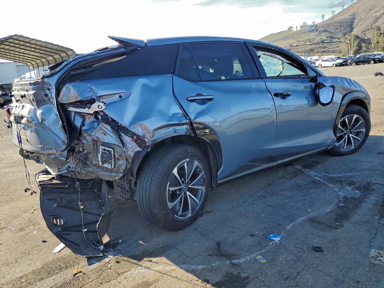 2023 Lexus Rz 450E - Image 3