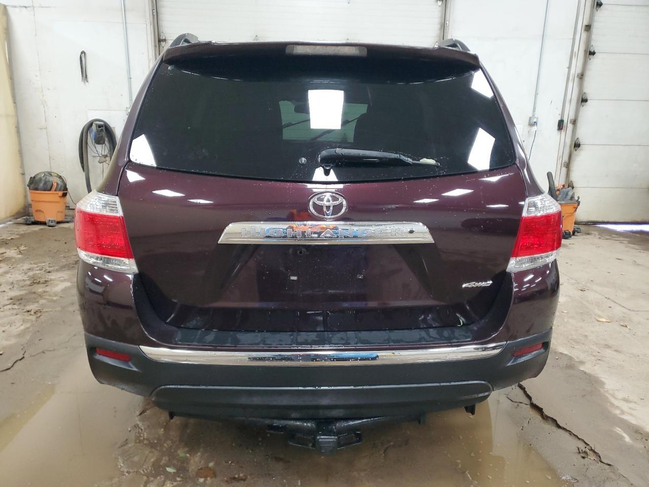2013 Toyota Highlander Base - Image 6