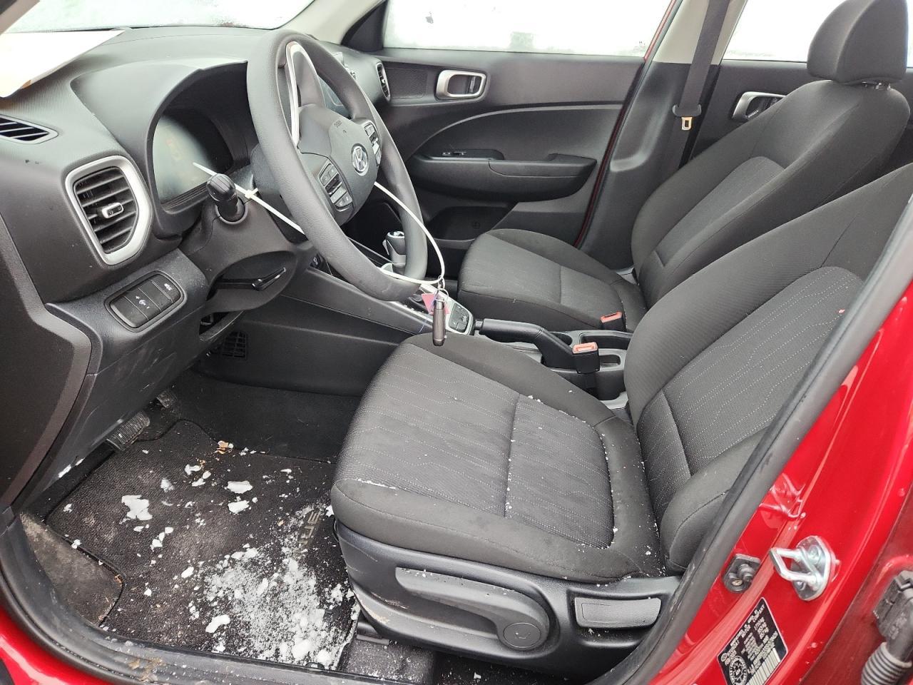 2025 Hyundai Venue Se - Image 7