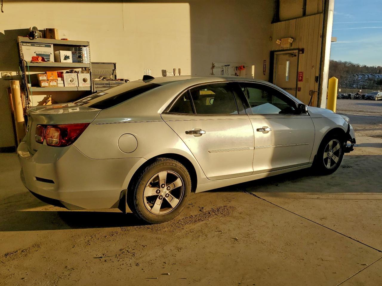 2013 Chevrolet Malibu Ls - Фото 3