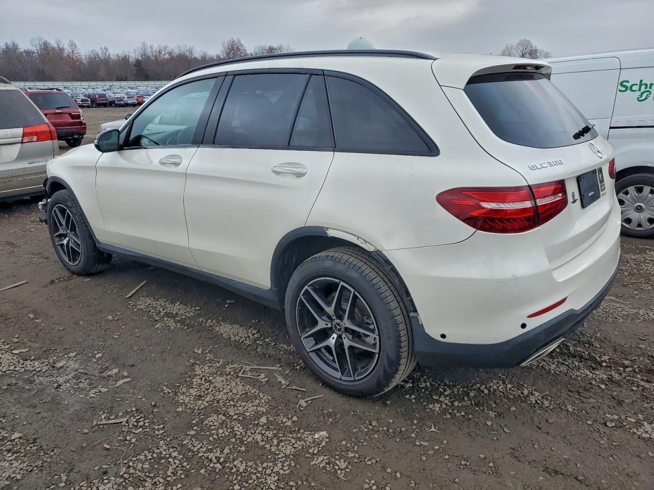 2019 Mercedes-Benz Glc 300 4Matic - Фото 2