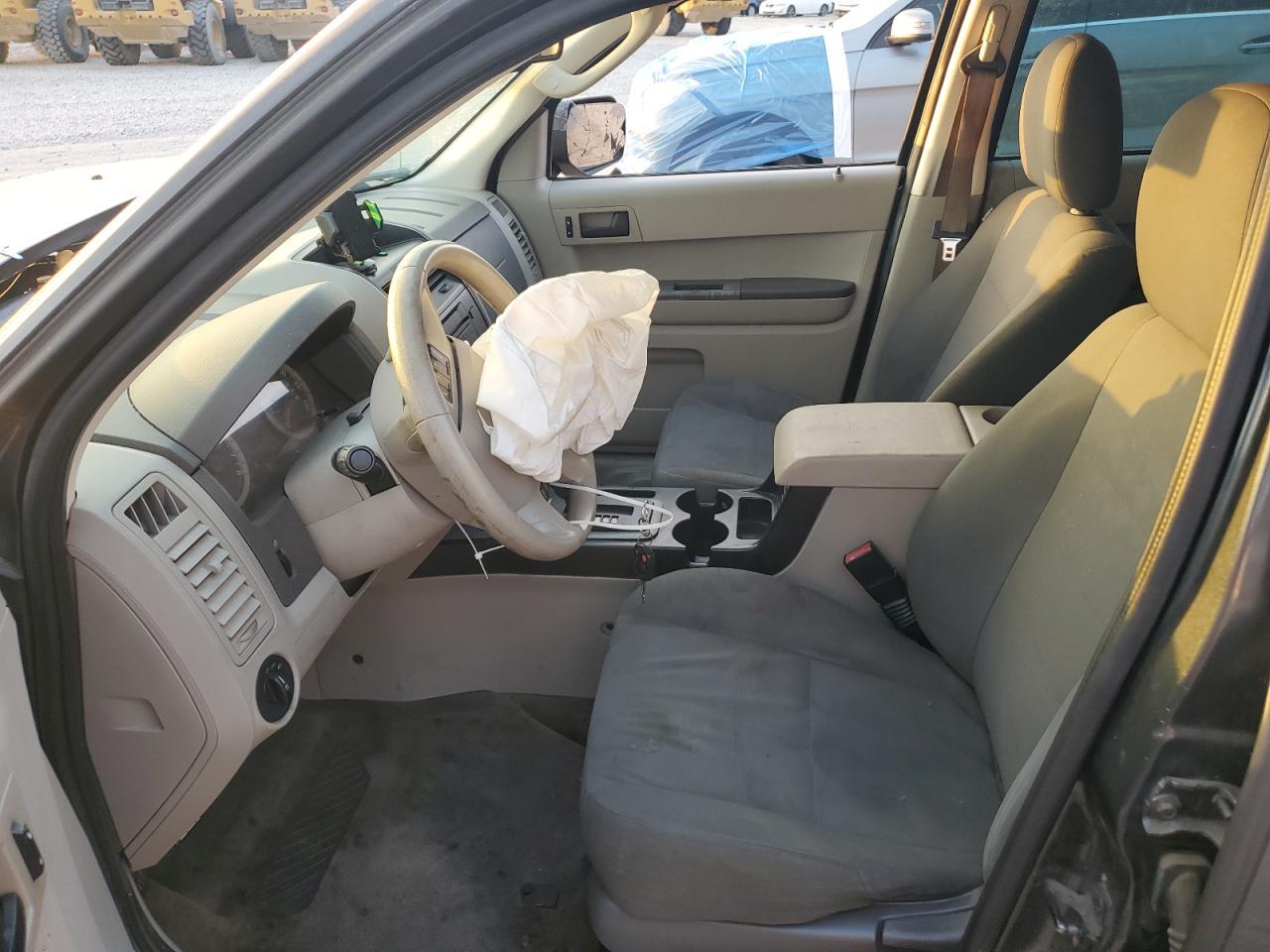 2009 Ford Escape Xls - Image 7