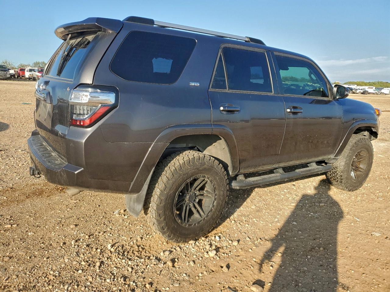 2021 Toyota 4Runner Sr5 - Фото 3