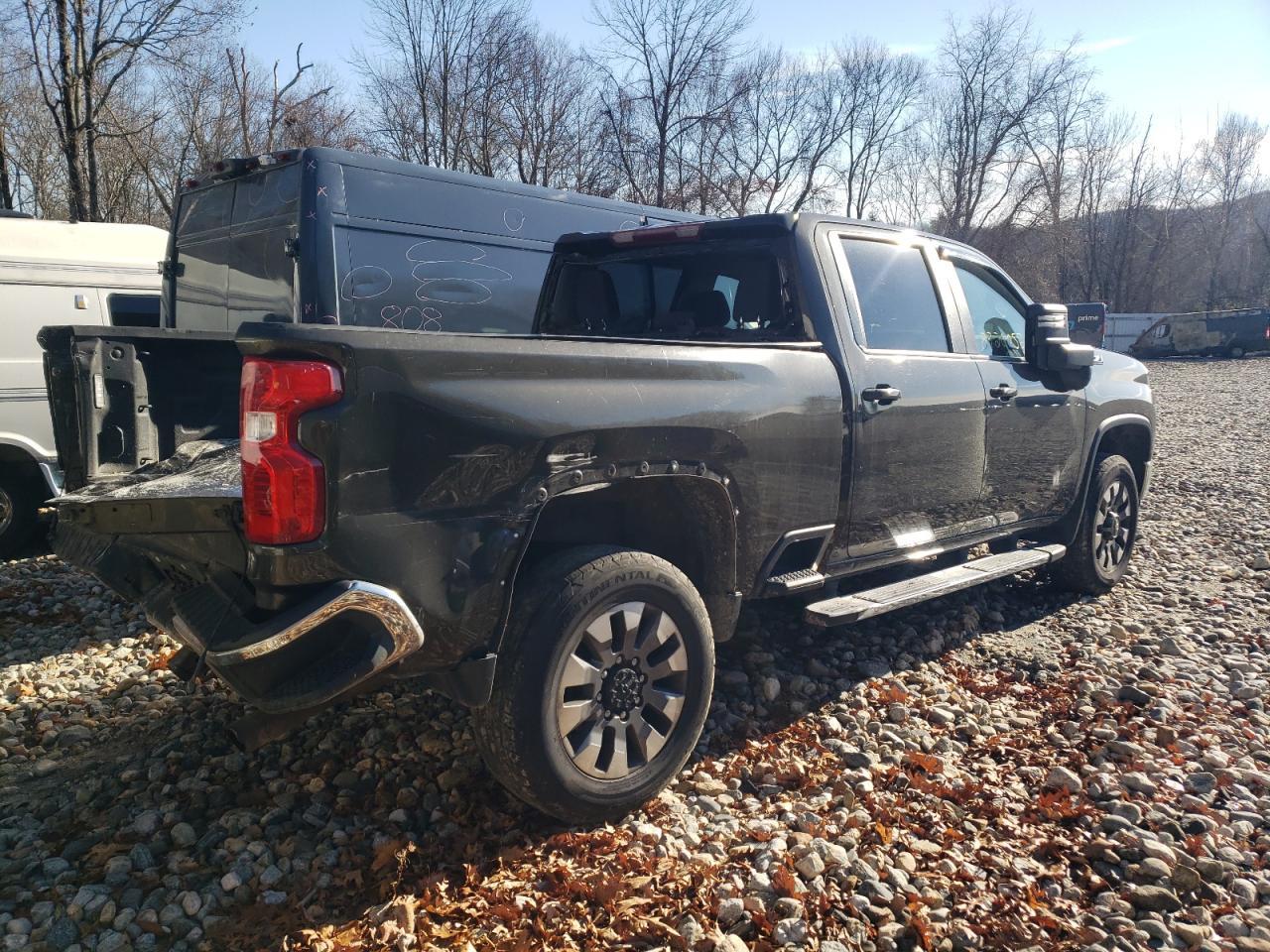 2023 Chevrolet Silverado K3500 Lt - Image 3