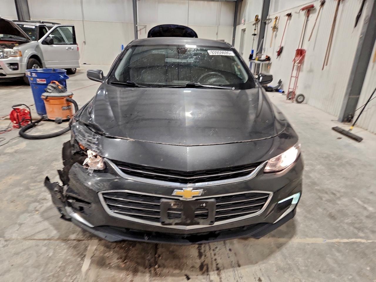 2017 Chevrolet Malibu Lt - Image 5