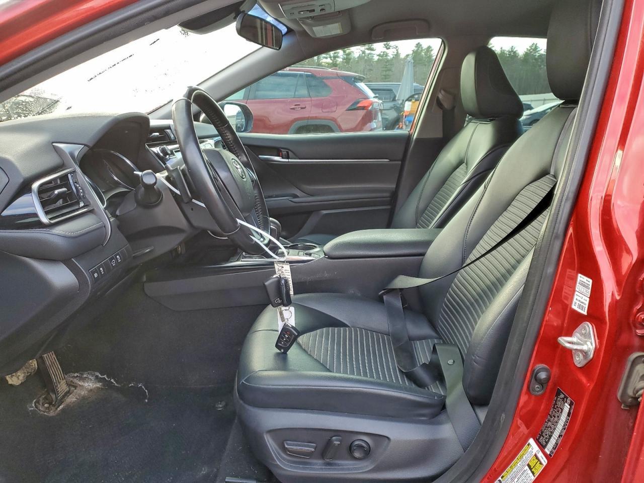 2020 Toyota Camry Se - Фото 7