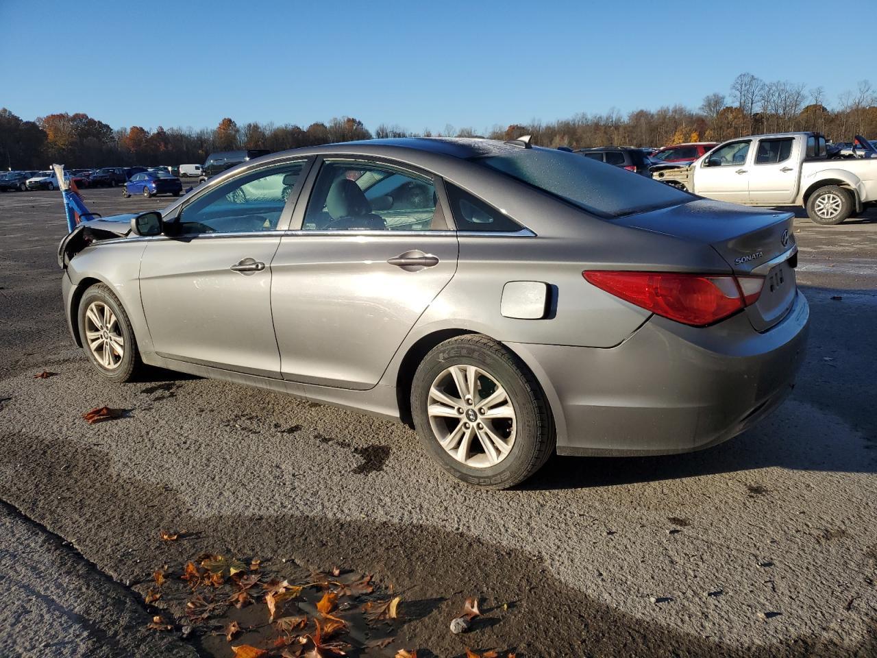 2013 Hyundai Sonata Gls - Image 2