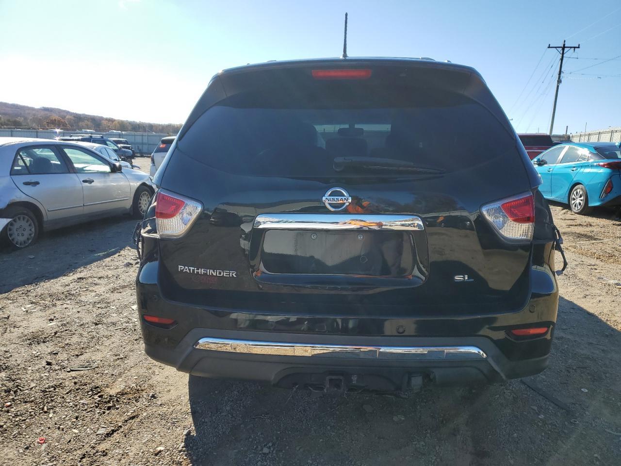 2013 Nissan Pathfinder S - Image 6