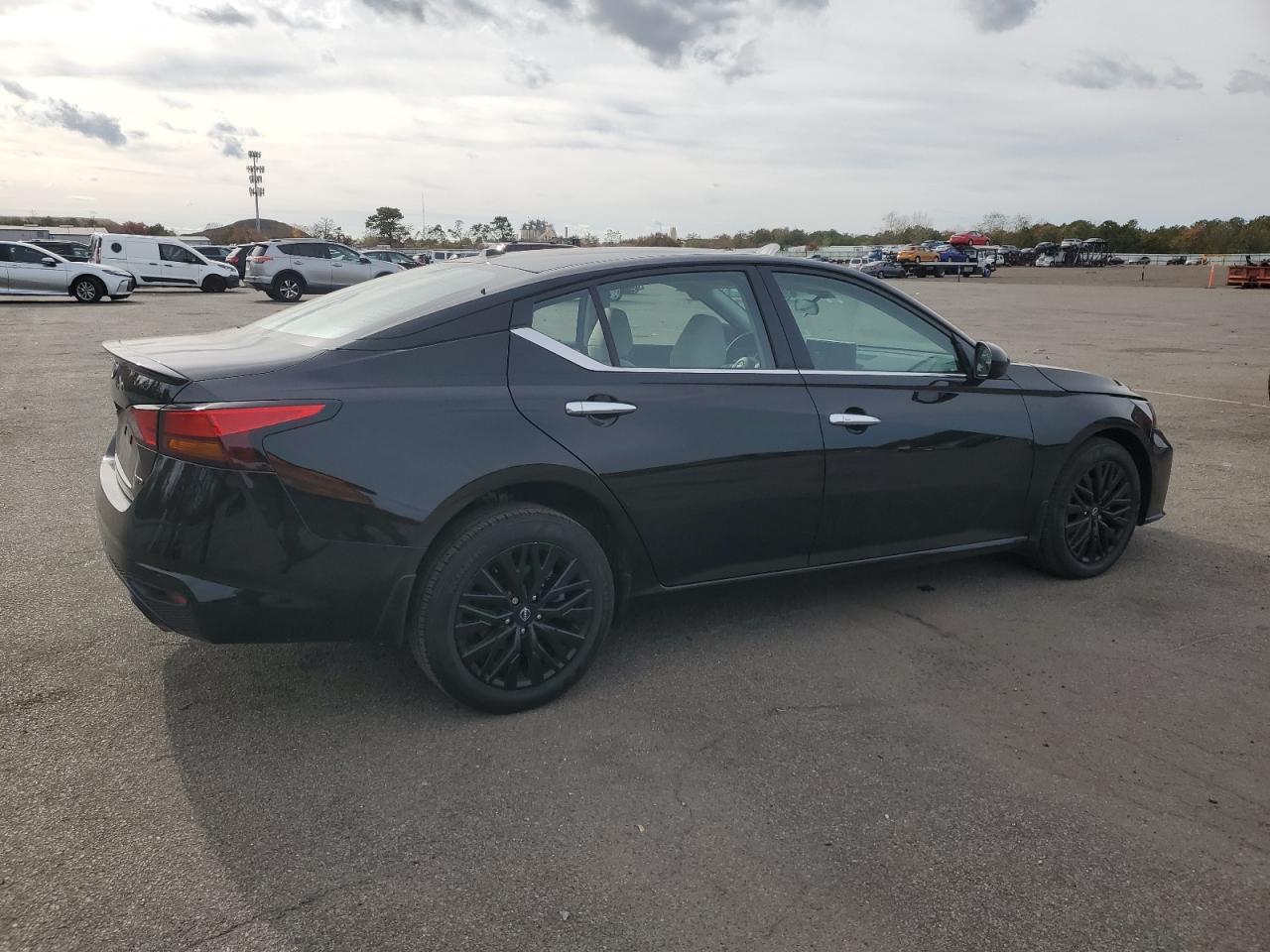 2025 Nissan Altima Sv - Фото 3