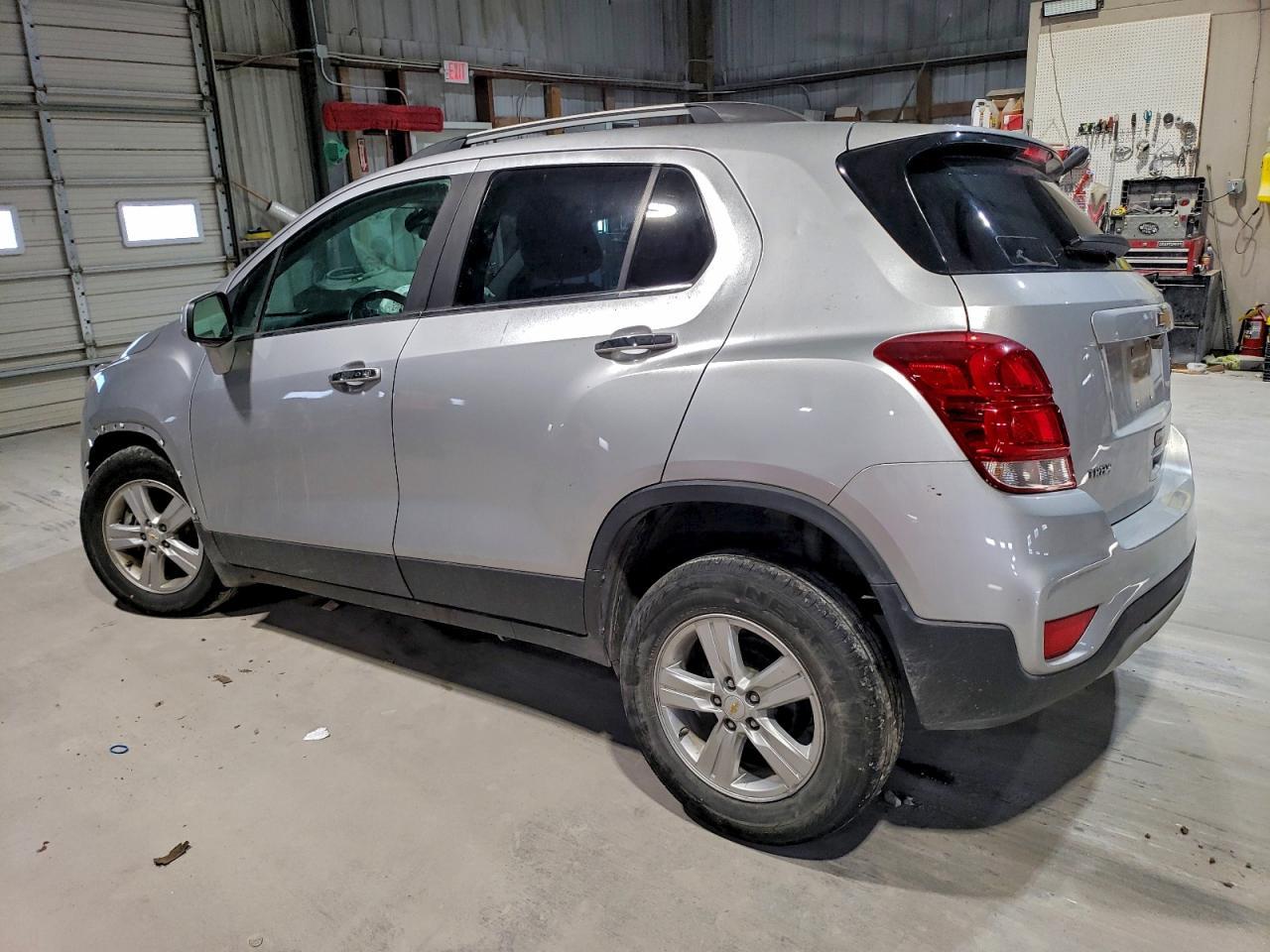 2020 Chevrolet Trax 1Lt - Image 2