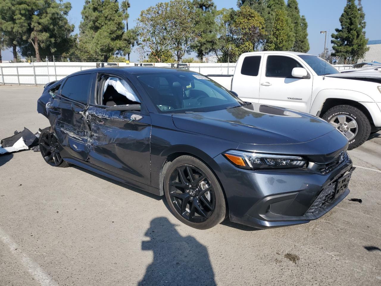2023 Honda Civic Sport - Image 4