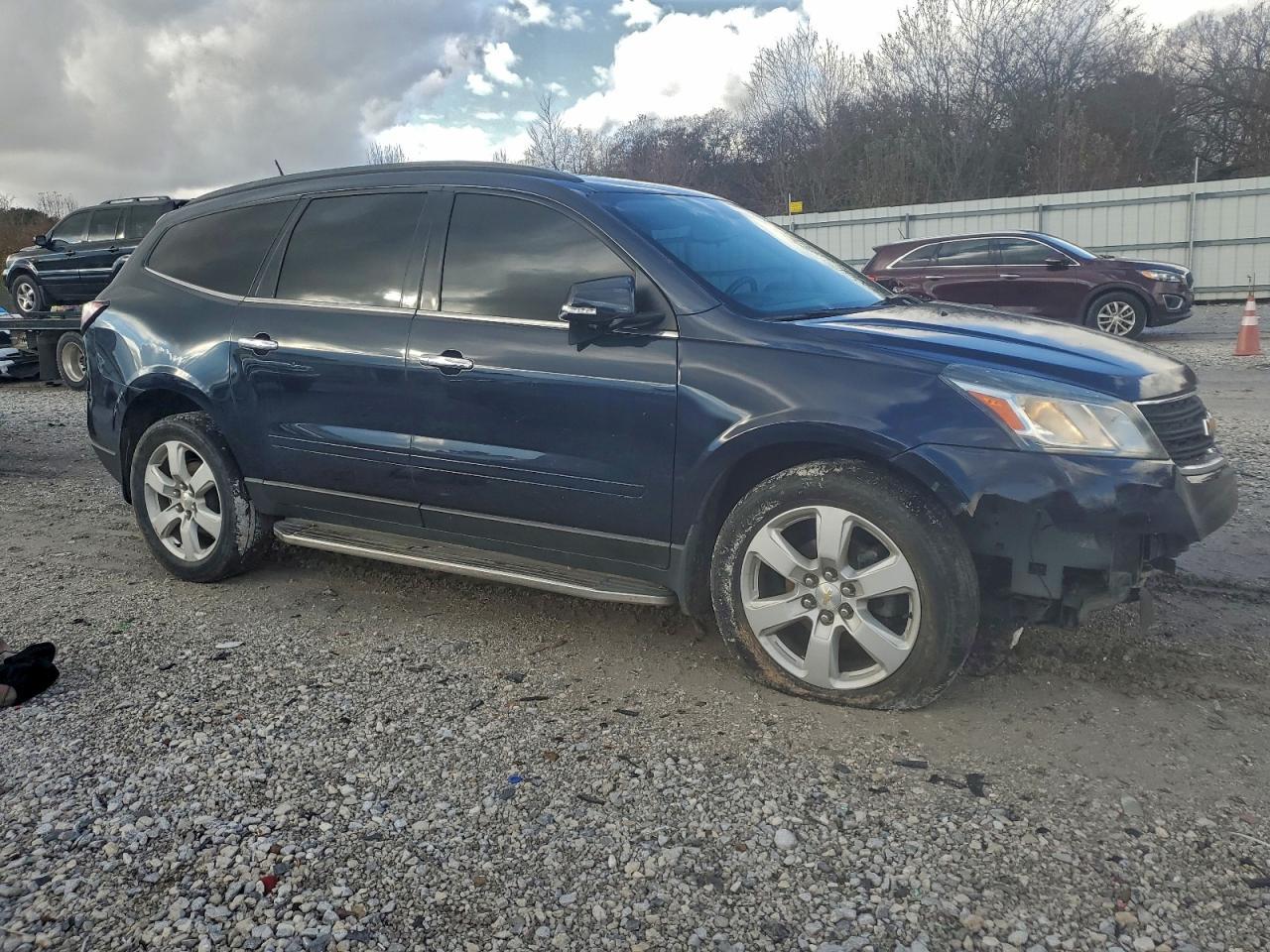 2016 Chevrolet Traverse Lt - Image 4