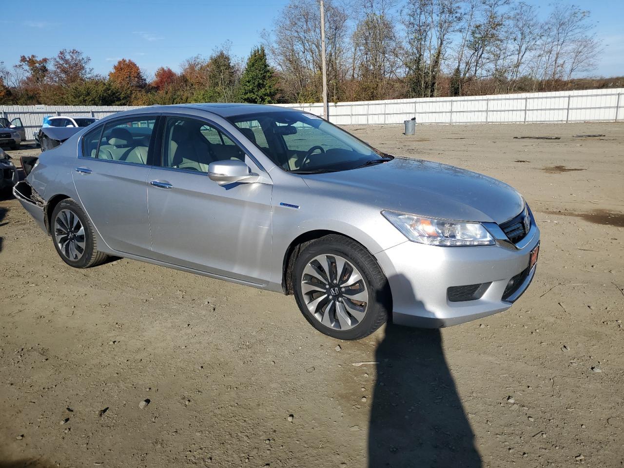 2015 Honda Accord Touring Hybrid - Фото 4