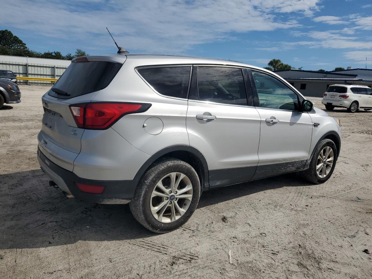 2019 Ford Escape Se - Image 3