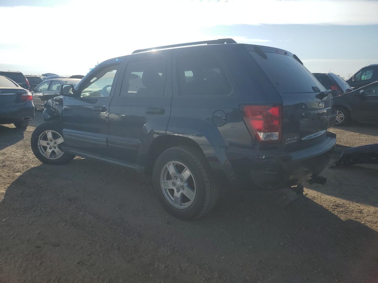 2006 Jeep Grand Cherokee Laredo - Image 2