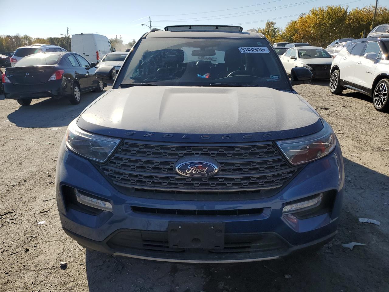 2022 Ford Explorer Xlt - Фото 5