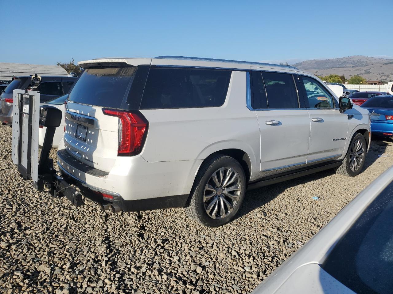 2021 GMC Yukon Xl Denali - Фото 3