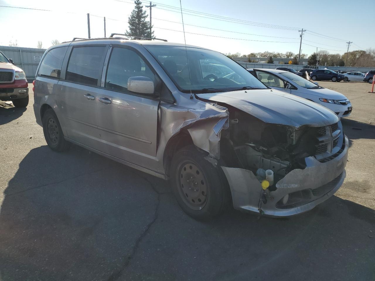 2016 Dodge Grand Caravan R/T - Фото 4