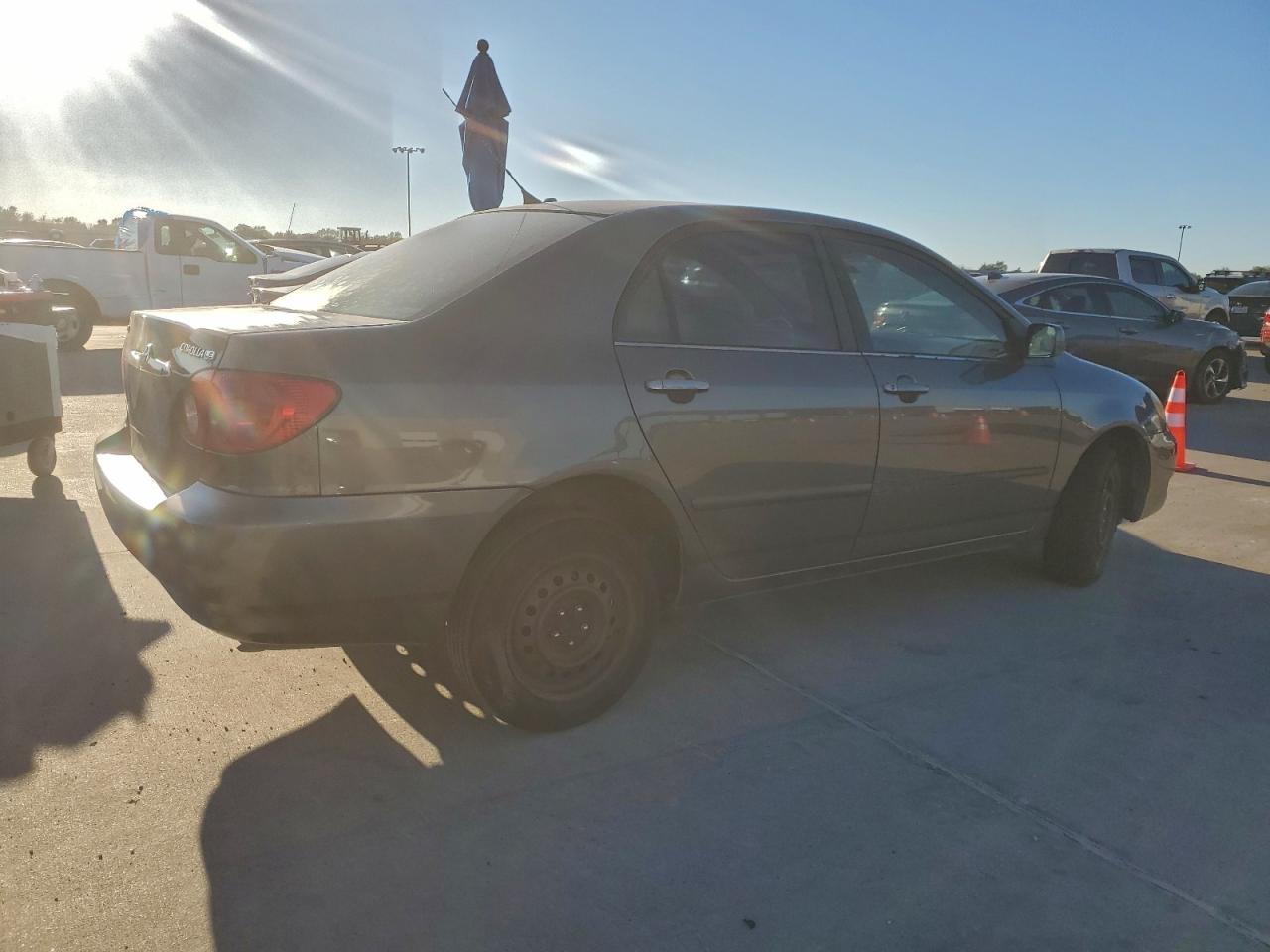 2005 Toyota Corolla Ce - Фото 3
