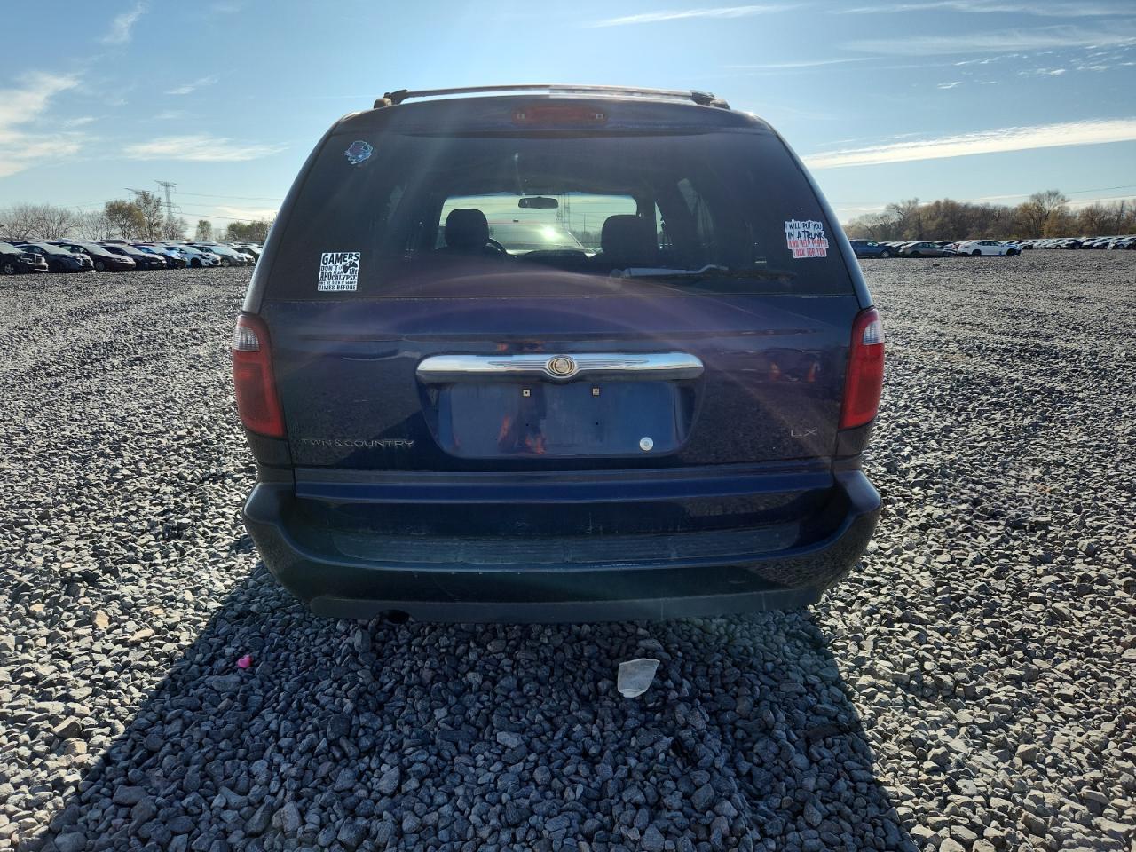 2006 Chrysler Town & Country Lx - Image 6