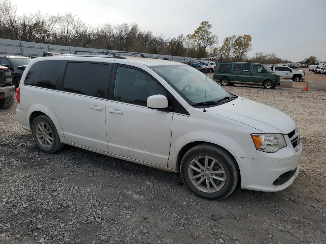 2019 Dodge Grand Caravan Sxt - Image 4