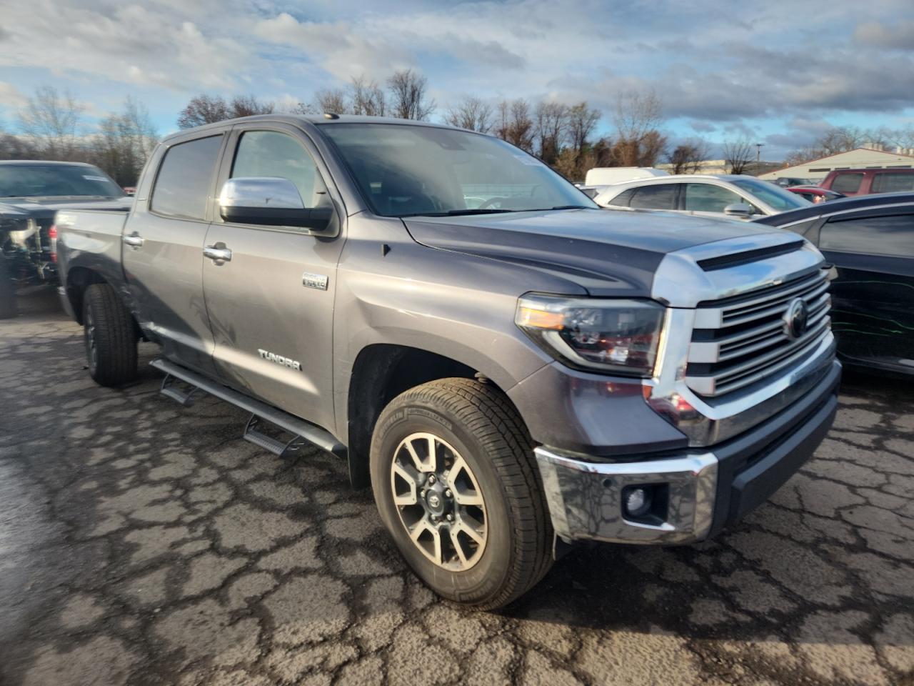 2019 Toyota Tundra Crewmax Limited - Image 4