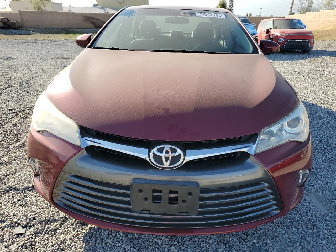 2015 Toyota Camry Le - Фото 5