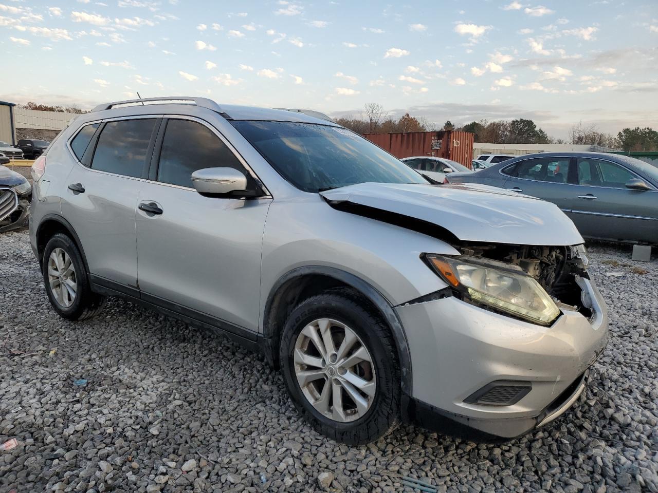 2015 Nissan Rogue S - Фото 4