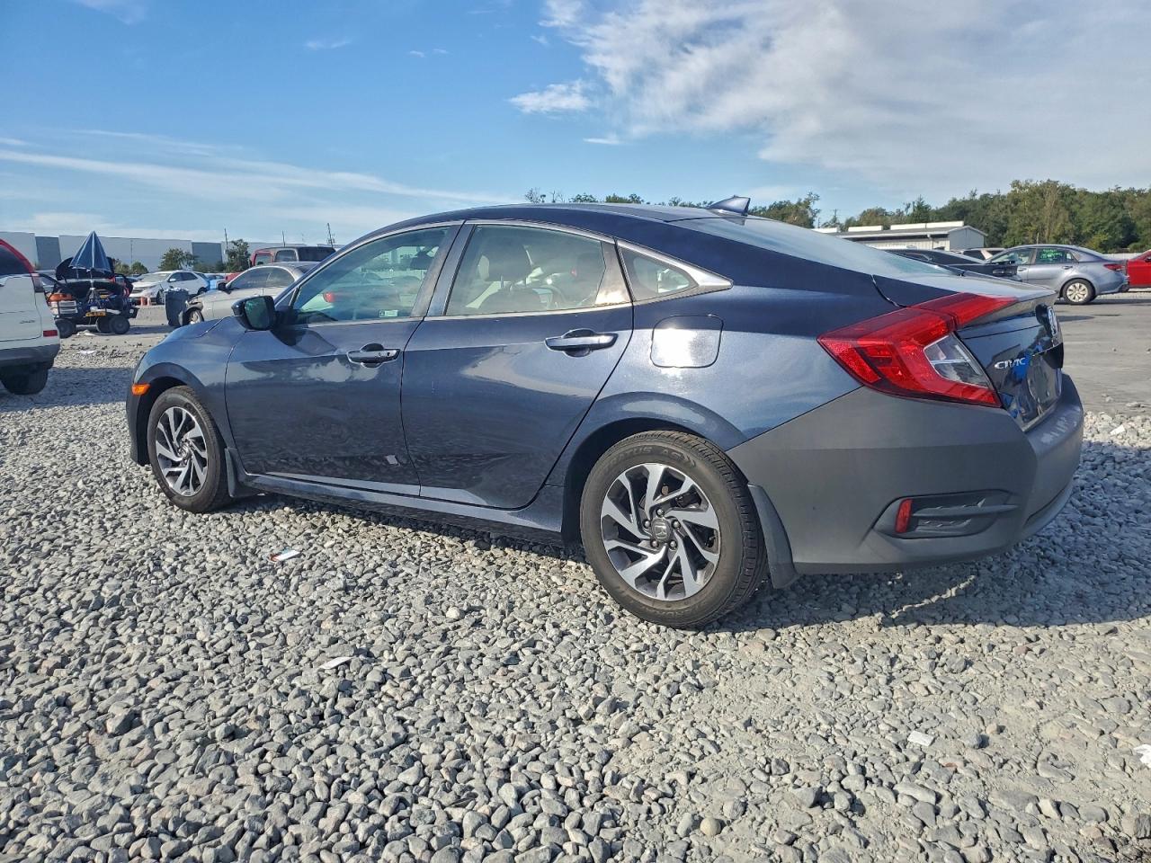 2018 Honda Civic Ex - Фото 2