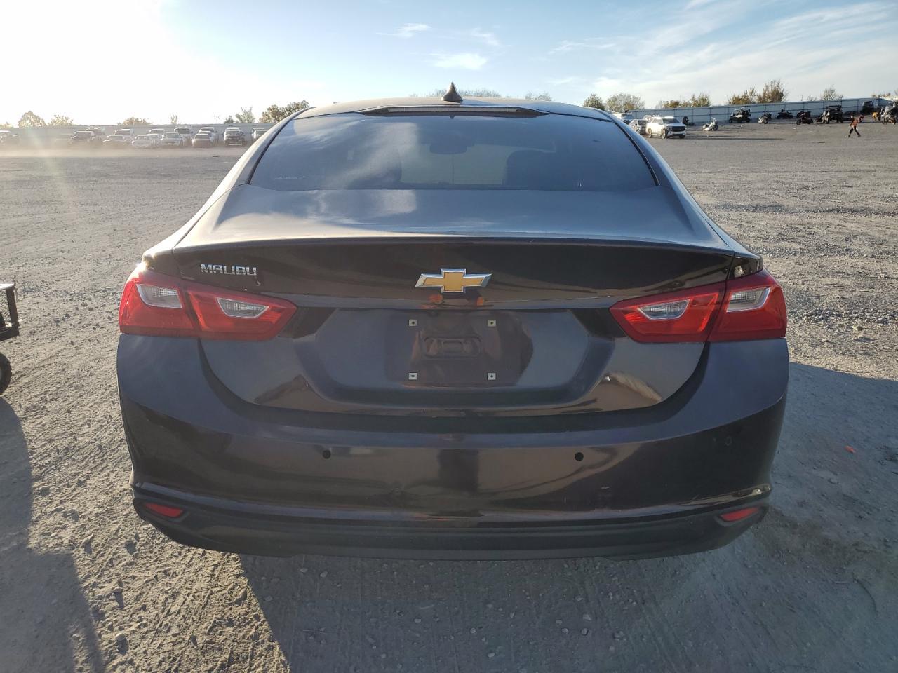 2020 Chevrolet Malibu Ls - Фото 6