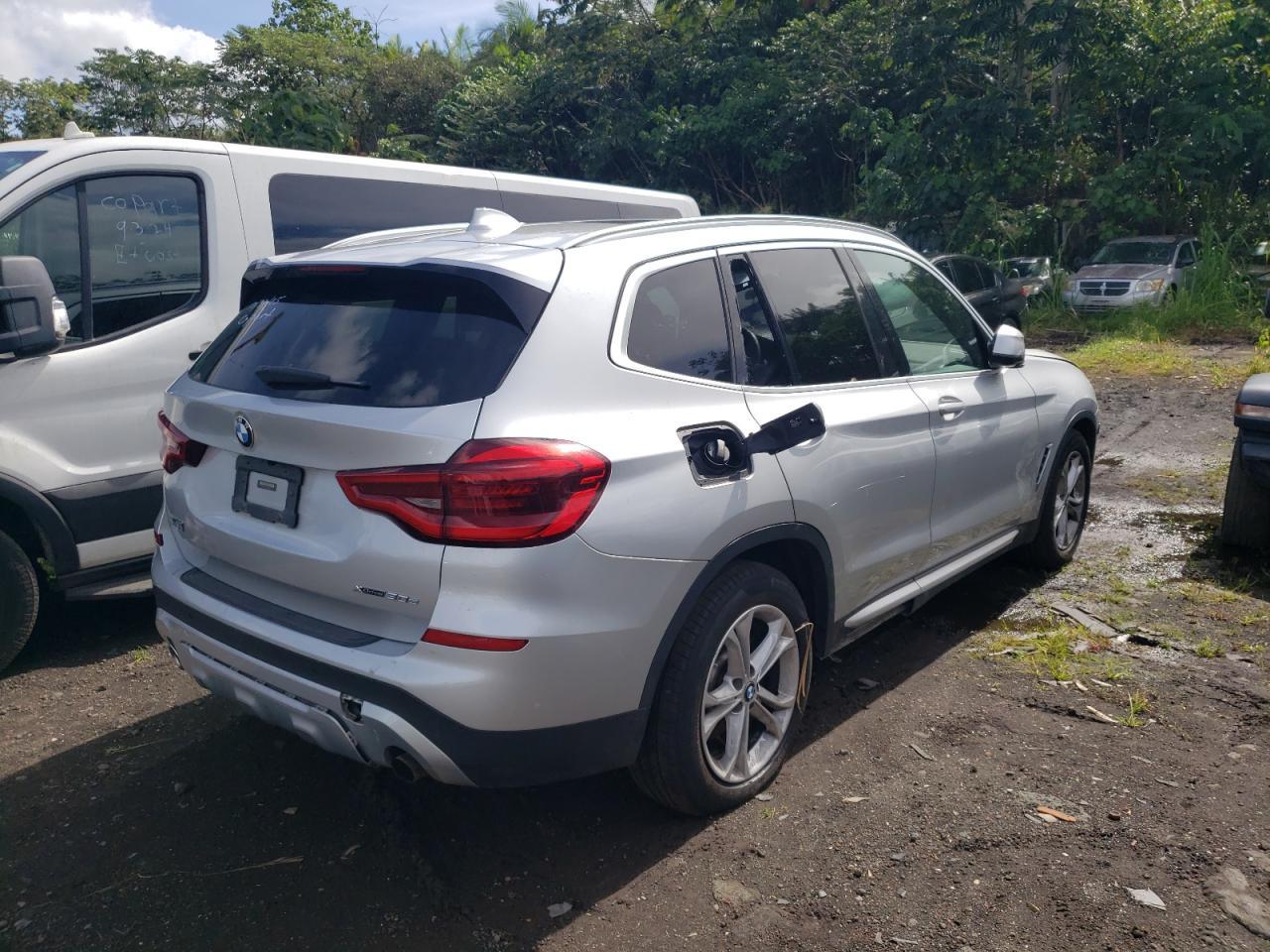 2021 BMW X3 xDrive30E - Фото 3