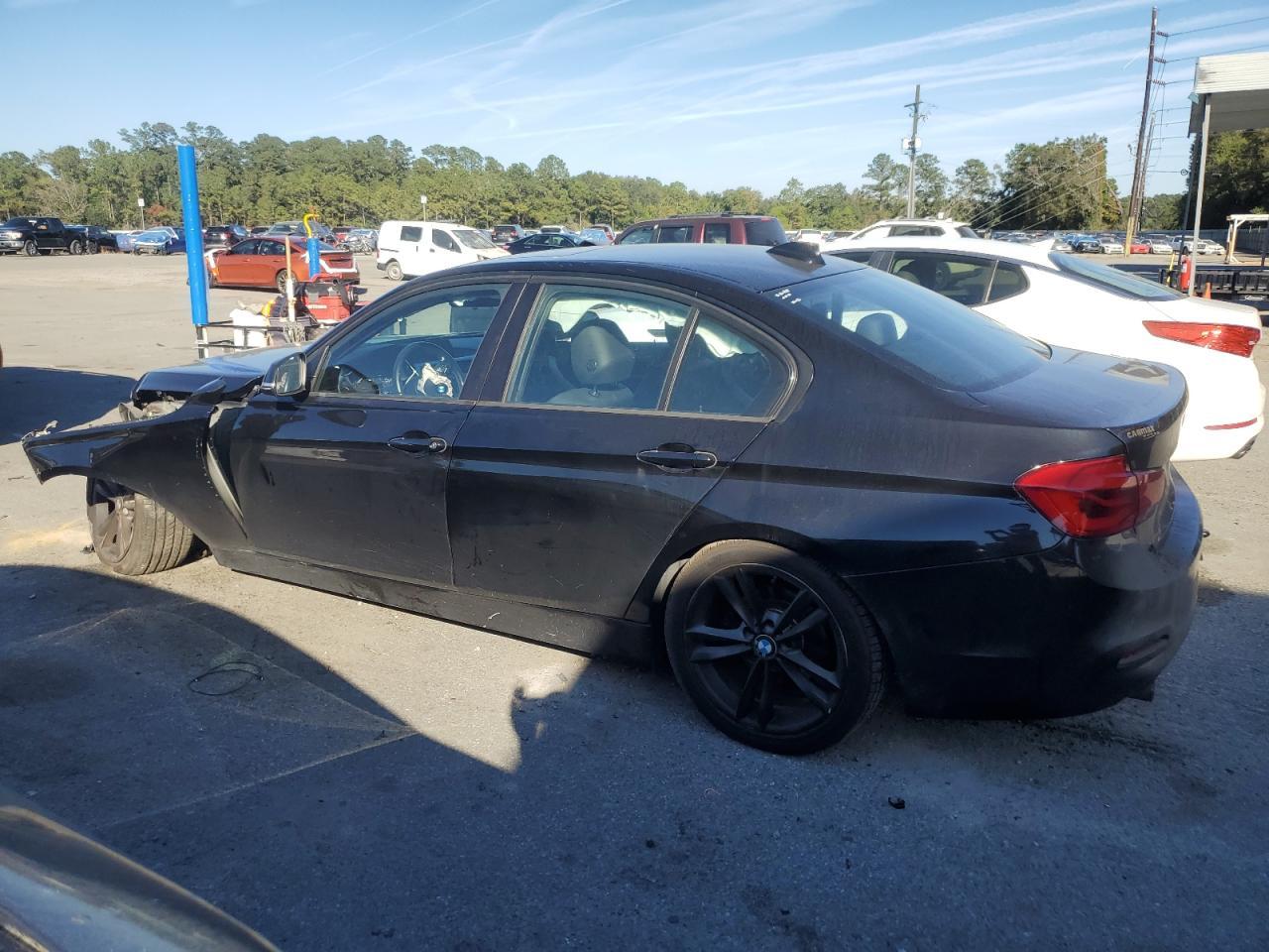 2016 BMW 320 I - Image 2