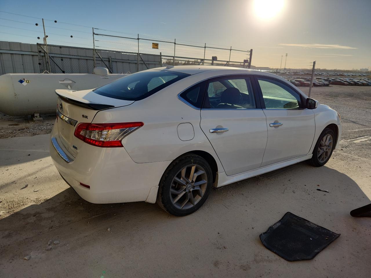 2014 Nissan Sentra S - Фото 3