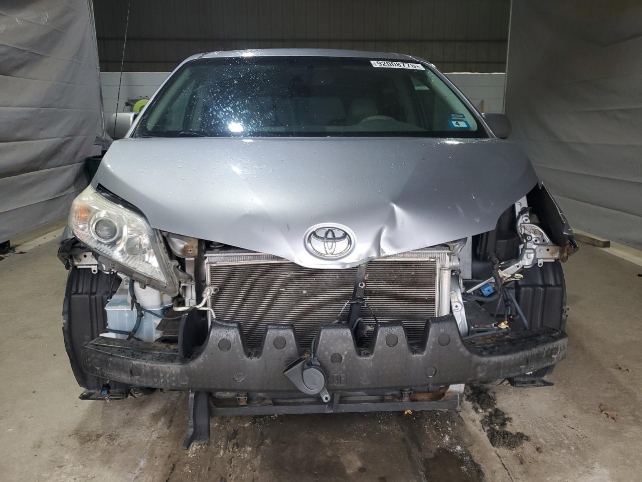 2011 Toyota Sienna Xle - Image 5