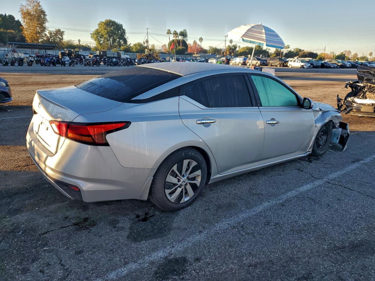 2022 Nissan Altima S - Фото 3