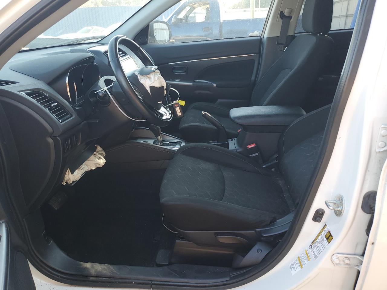 2020 Mitsubishi Outlander Sport Es - Image 7