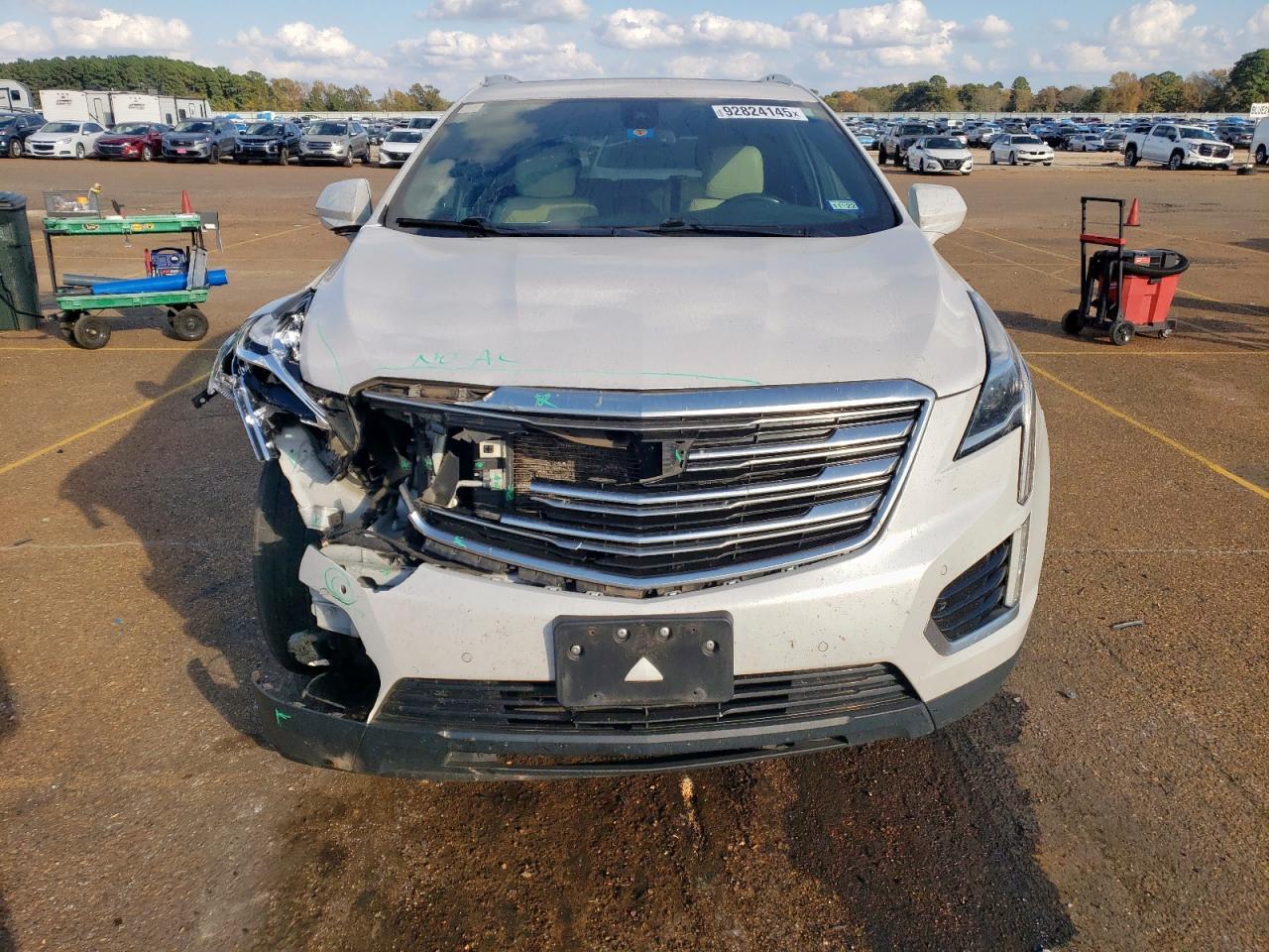 2017 Cadillac Xt5 Premium Luxury - Image 5