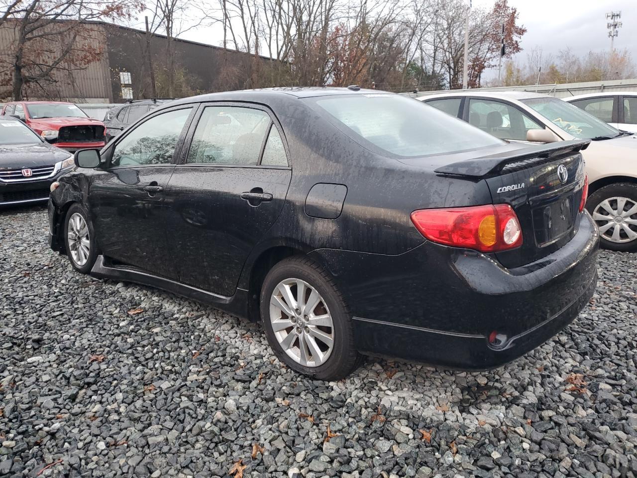 2010 Toyota Corolla S - Фото 2
