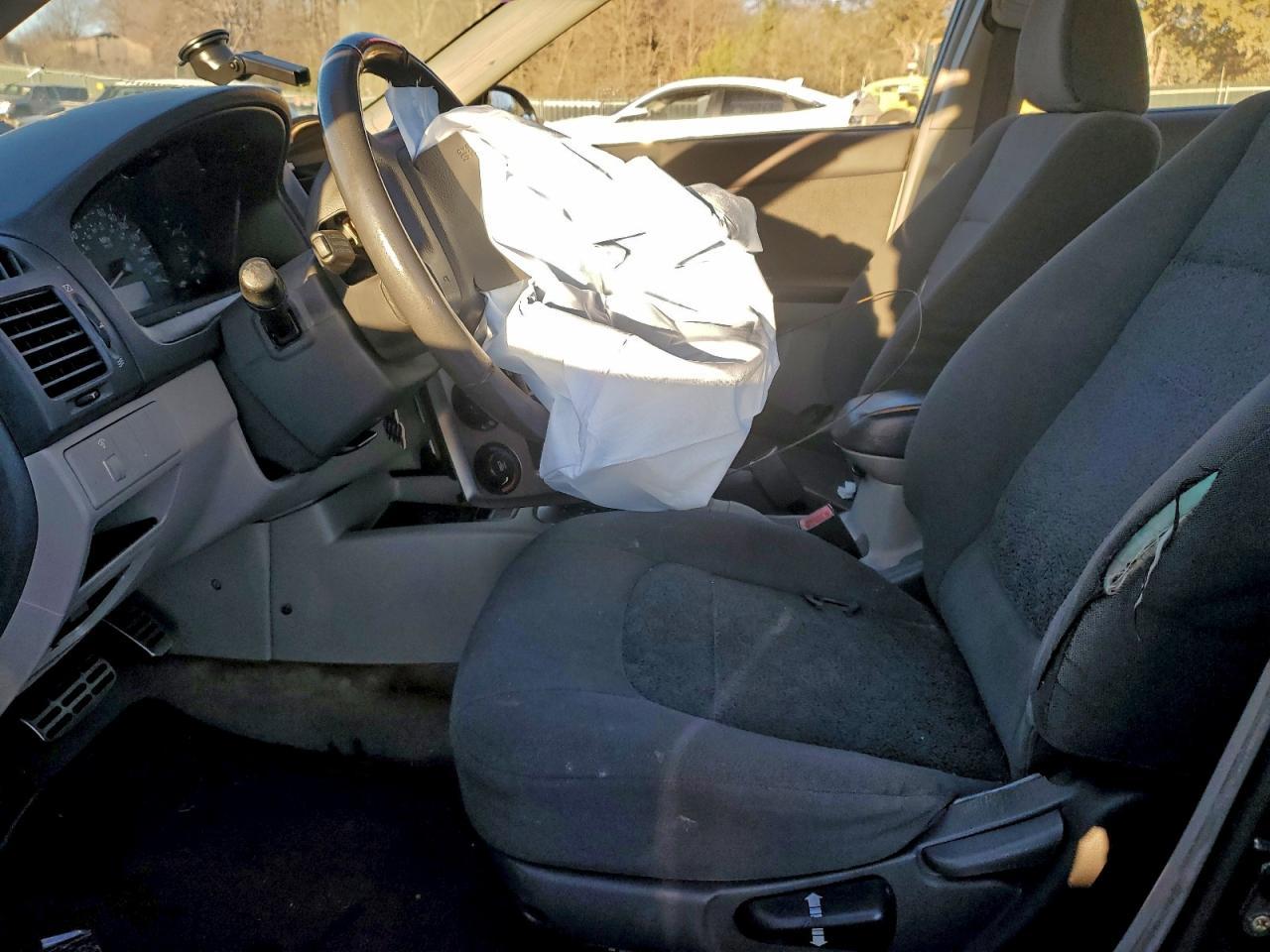 2006 Kia Spectra5 - Image 7