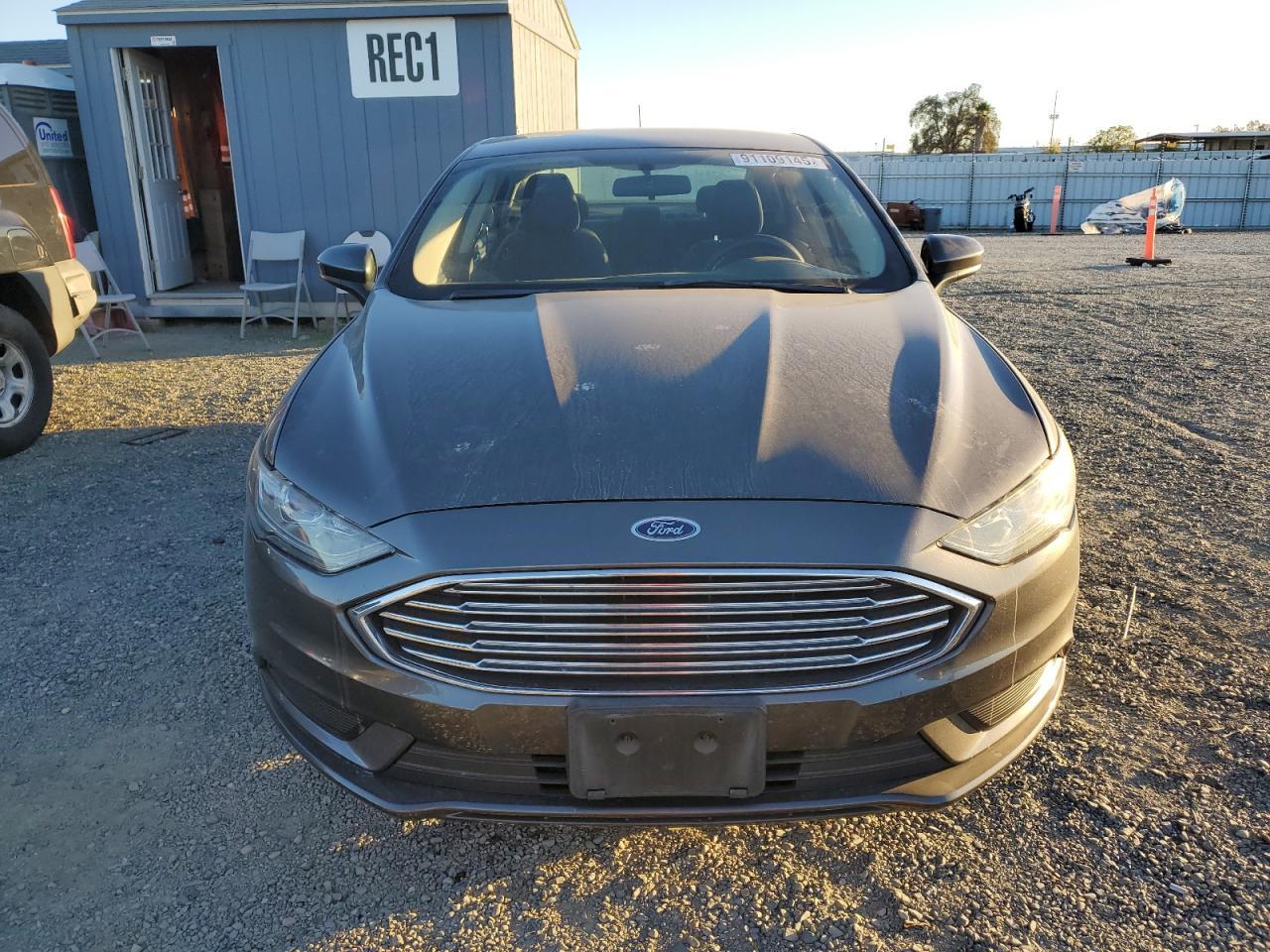 2017 Ford Fusion Se - Фото 5