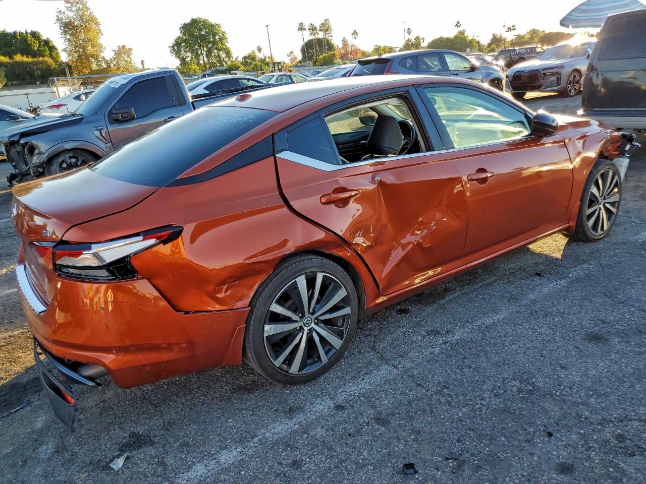 2019 Nissan Altima Sr - Image 3