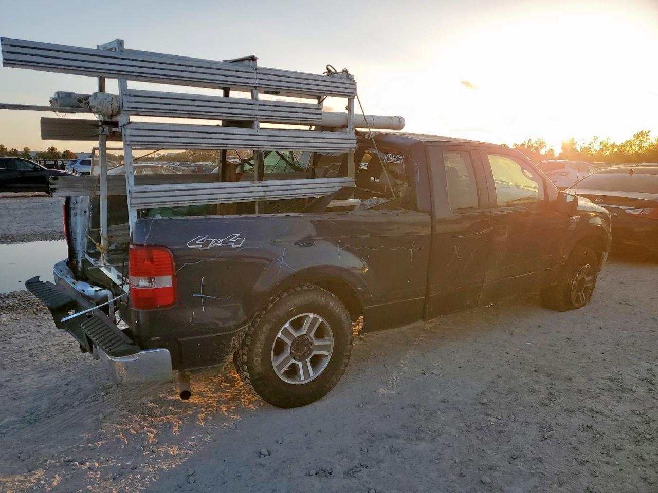 2006 Ford F150 - Image 3